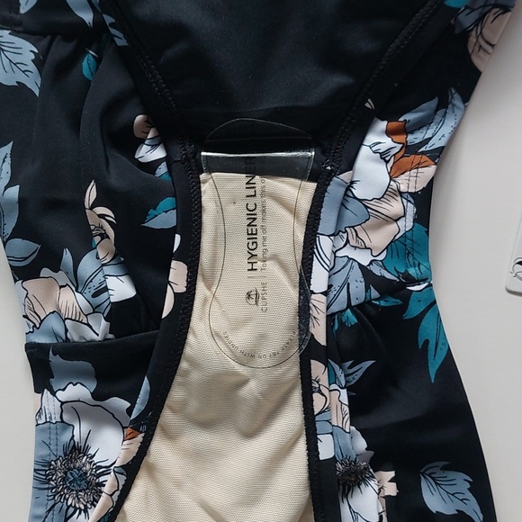 Cupshe side shirred Hipster tummy control plus Bikini Bottom size 2X - Picture 6 of 7